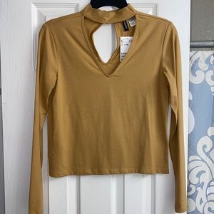H&M tan/brown keyhole long sleeve top. Dress up.